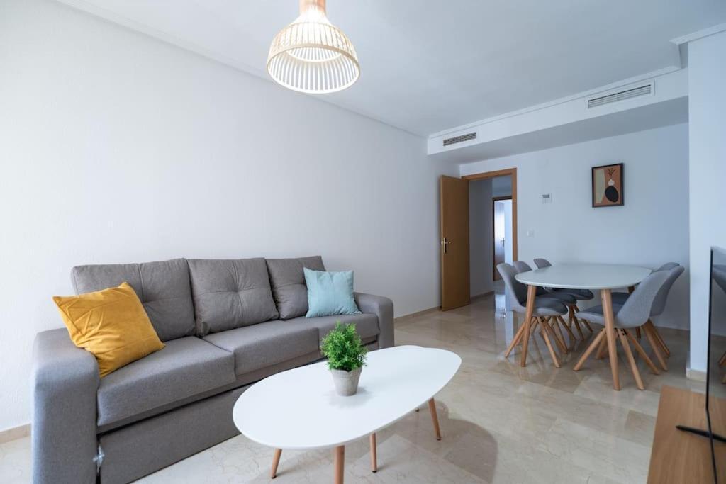 Amplio Apartamento 2 Dormitorios Cerca De La Playa Alicante Eksteriør bilde
